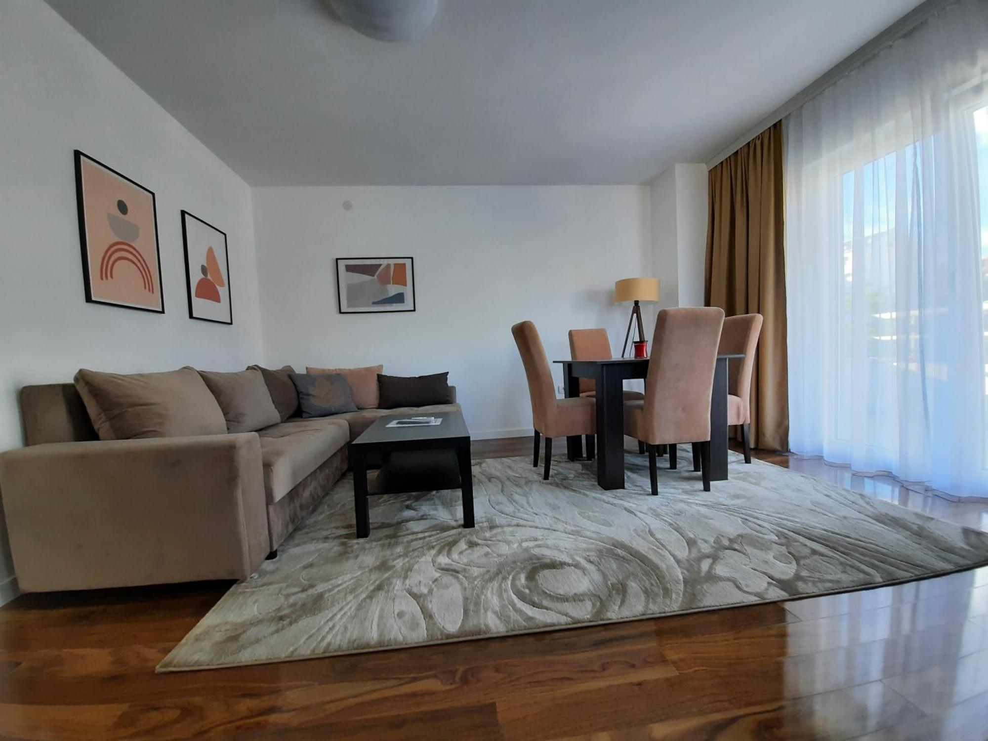 Divizija Lux Apartments Beograd Rom bilde